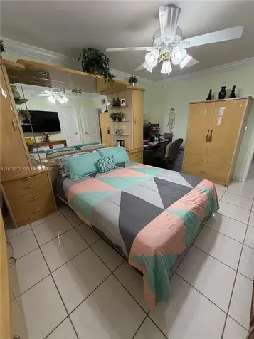 1800 W 54th Street Hialeah FL 33012