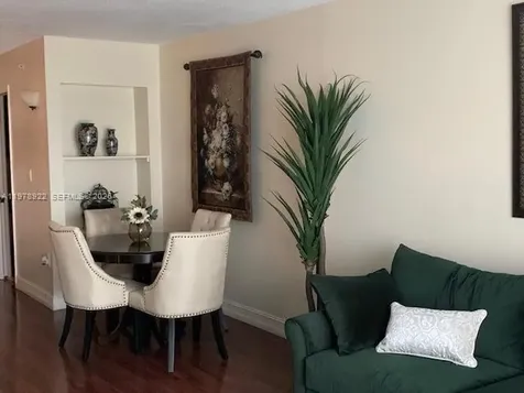 6917 Collins Avenue Miami Beach FL 33141