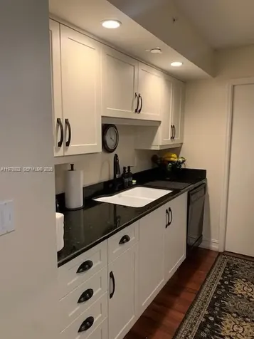 6917 Collins Avenue Miami Beach FL 33141