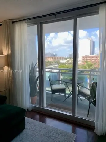 6917 Collins Avenue Miami Beach FL 33141
