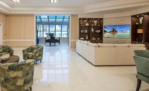 6917 Collins Avenue Miami Beach FL 33141