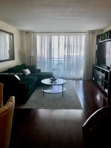 6917 Collins Avenue Miami Beach FL 33141