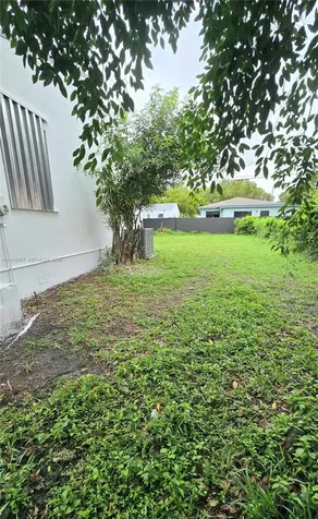 911 NW 45th Street Miami FL 33127