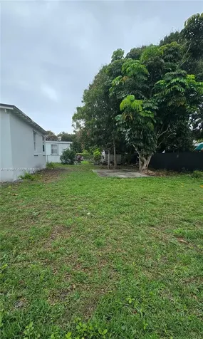 911 NW 45th Street Miami FL 33127