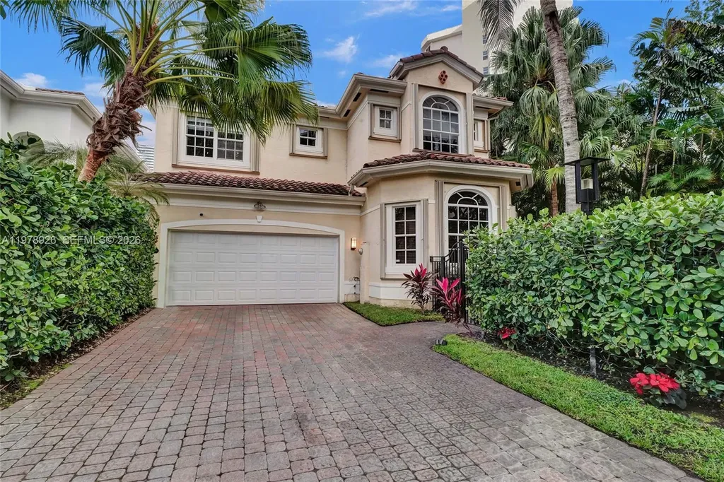 19413 38th Court Sunny Isles Beach FL 33160