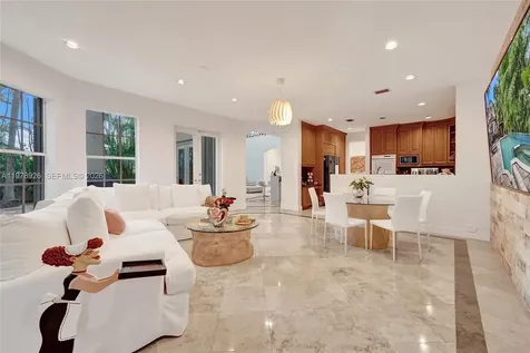 19413 38th Court Sunny Isles Beach FL 33160