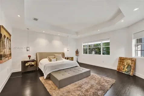 19413 38th Court Sunny Isles Beach FL 33160