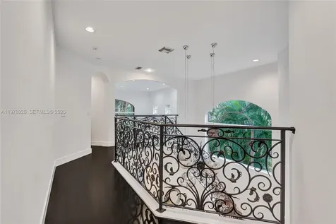 19413 38th Court Sunny Isles Beach FL 33160