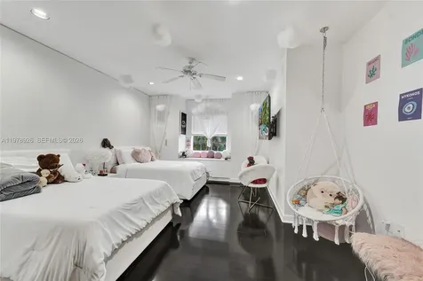 19413 38th Court Sunny Isles Beach FL 33160