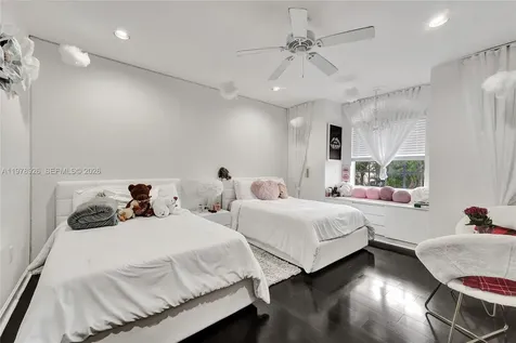 19413 38th Court Sunny Isles Beach FL 33160