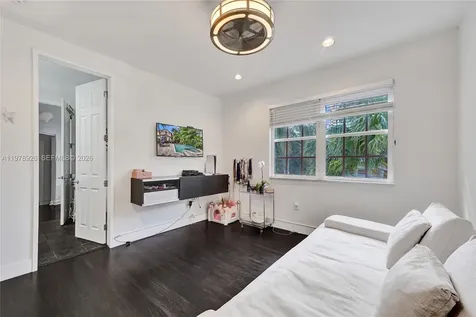 19413 38th Court Sunny Isles Beach FL 33160