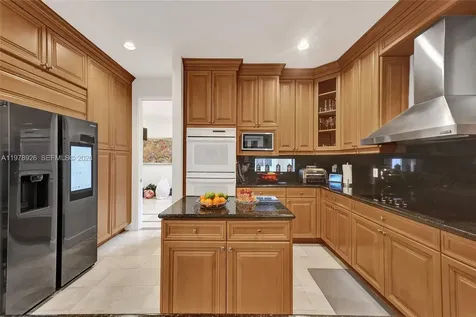 19413 38th Court Sunny Isles Beach FL 33160