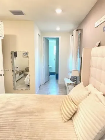 6410 NW 102nd Path Doral FL 33178