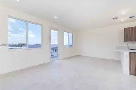 6410 NW 102nd Path Doral FL 33178
