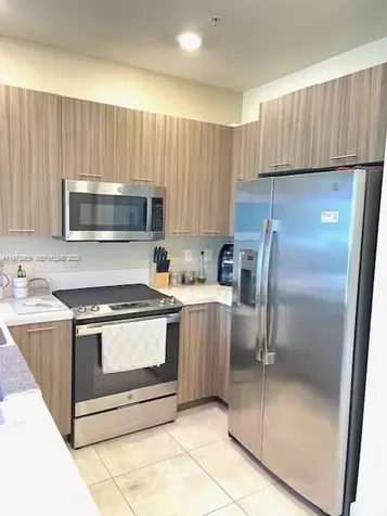 6410 NW 102nd Path Doral FL 33178