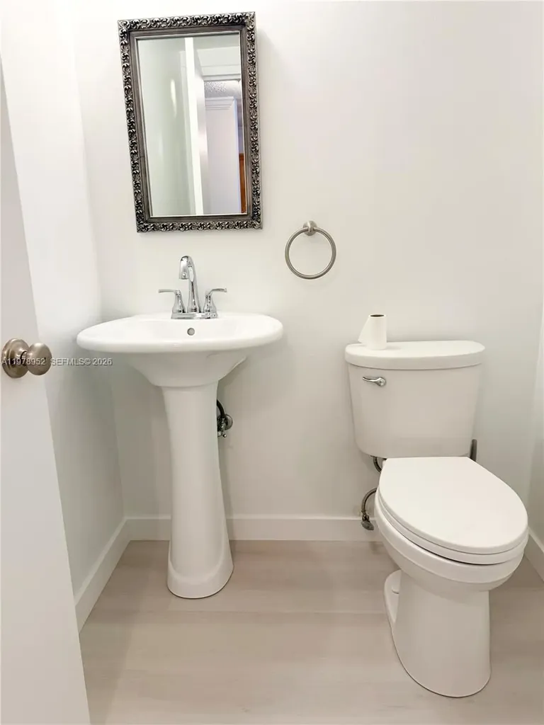 3725 S Ocean Drive Hollywood FL 33019