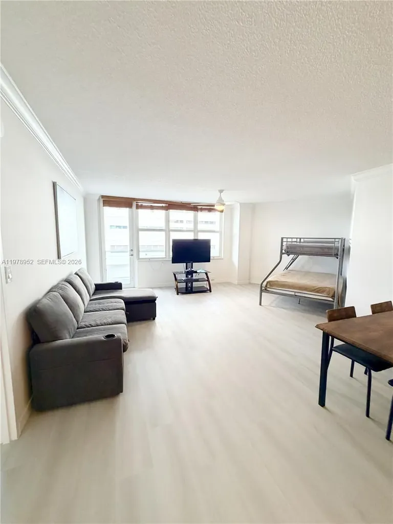 3725 S Ocean Drive Hollywood FL 33019