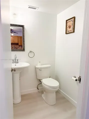 3725 S Ocean Drive Hollywood FL 33019