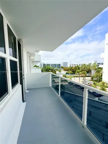 3725 S Ocean Drive Hollywood FL 33019