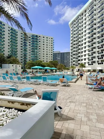 3725 S Ocean Drive Hollywood FL 33019