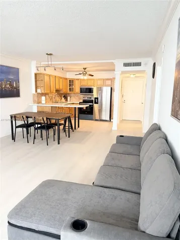 3725 S Ocean Drive Hollywood FL 33019