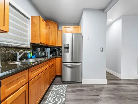 37 NW 47th Terrace Miami FL 33127