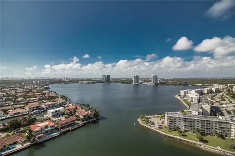 1000 W Island Boulevard Aventura FL 33160