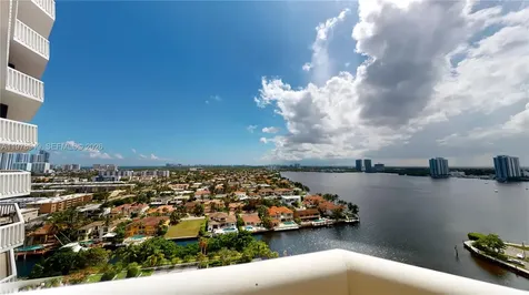 1000 W Island Boulevard Aventura FL 33160