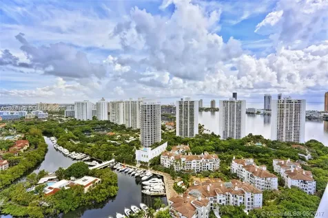 1000 W Island Boulevard Aventura FL 33160