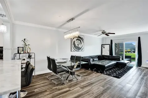 3703 NW 91st Lane Sunrise FL 33351