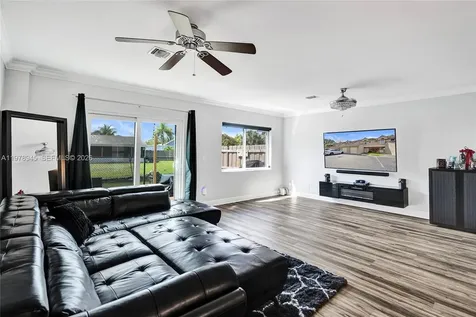 3703 NW 91st Lane Sunrise FL 33351