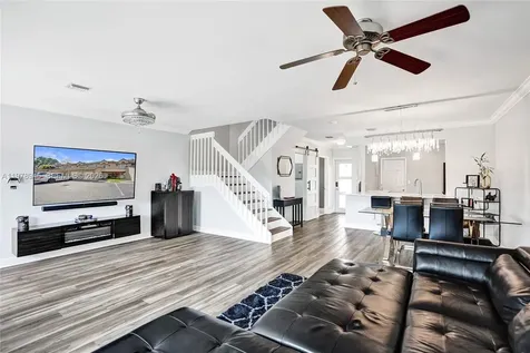 3703 NW 91st Lane Sunrise FL 33351
