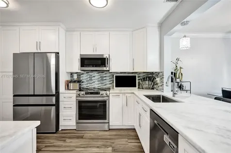 3703 NW 91st Lane Sunrise FL 33351