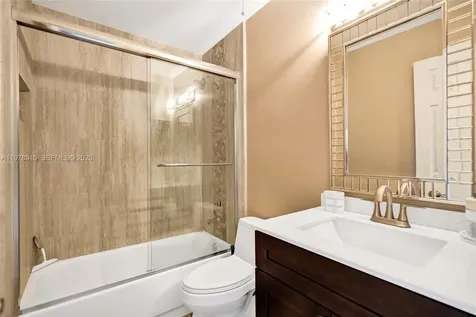 3703 NW 91st Lane Sunrise FL 33351
