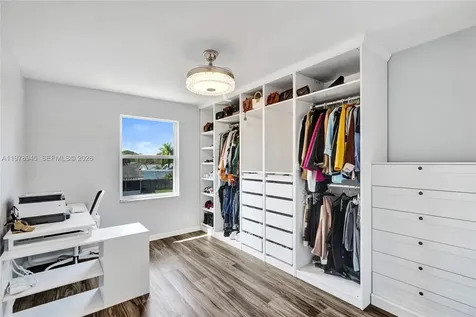 3703 NW 91st Lane Sunrise FL 33351