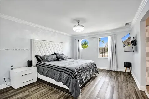 3703 NW 91st Lane Sunrise FL 33351