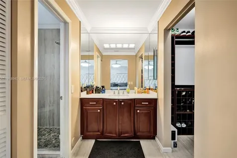 3703 NW 91st Lane Sunrise FL 33351