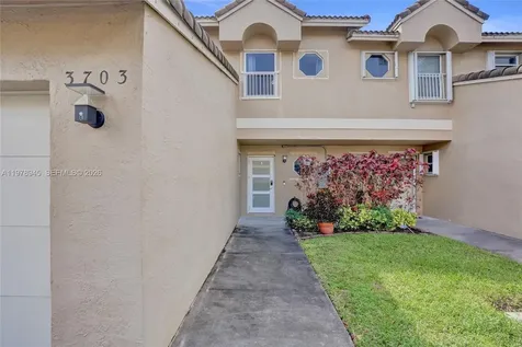 3703 NW 91st Lane Sunrise FL 33351