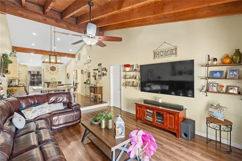 10301 Laurel Court Pembroke Pines FL 33026