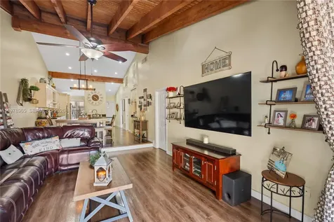 10301 Laurel Court Pembroke Pines FL 33026