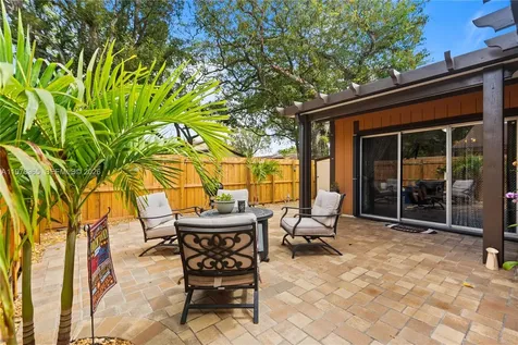 10301 Laurel Court Pembroke Pines FL 33026
