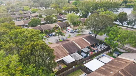 10301 Laurel Court Pembroke Pines FL 33026