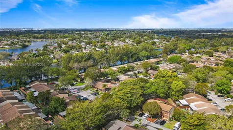 10301 Laurel Court Pembroke Pines FL 33026