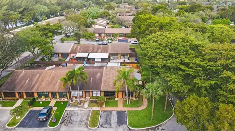 10301 Laurel Court Pembroke Pines FL 33026