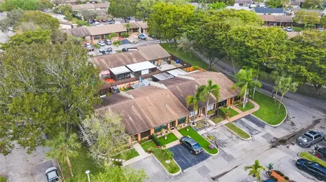 10301 Laurel Court Pembroke Pines FL 33026