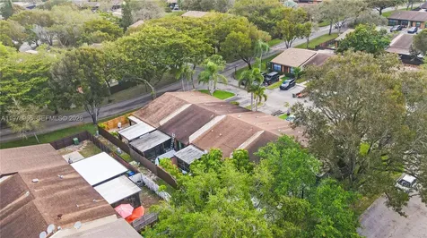 10301 Laurel Court Pembroke Pines FL 33026