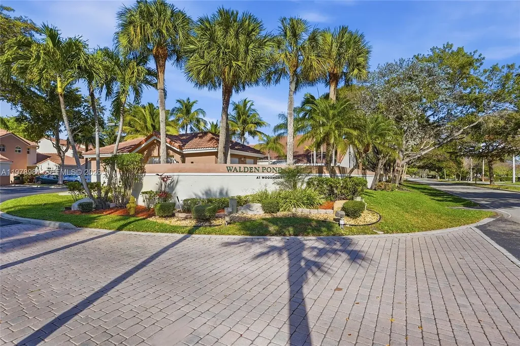 8249 NW 70th Street Tamarac FL 33321