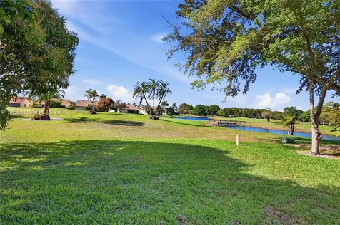 8249 NW 70th Street Tamarac FL 33321