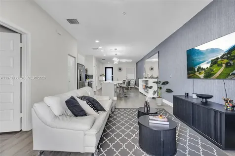 7925 NW 104th Avenue Doral FL 33178