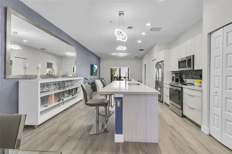 7925 NW 104th Avenue Doral FL 33178